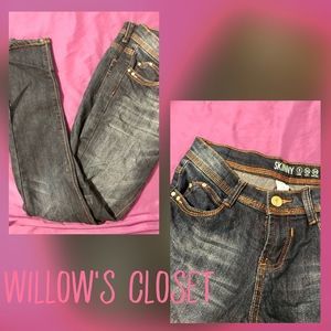 Denimn & Co. •Low rise Skinny Jeans • UK 8.US 4.European size 36 •NWOT •Med wash